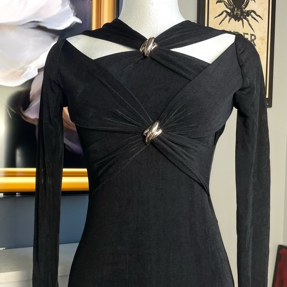 Black Gold Cuffs Maxi Dress - Picture 3 of 6